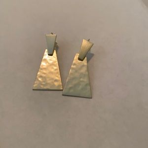 Kendra Scott gold drop